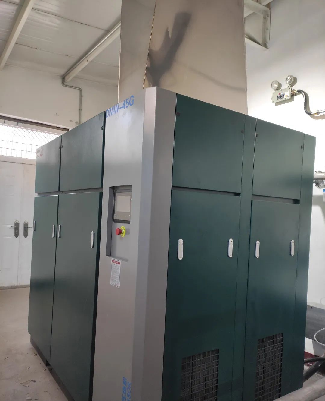 德蒙干式无油空压机助力山西酒业采购德蒙DMW-45G案例